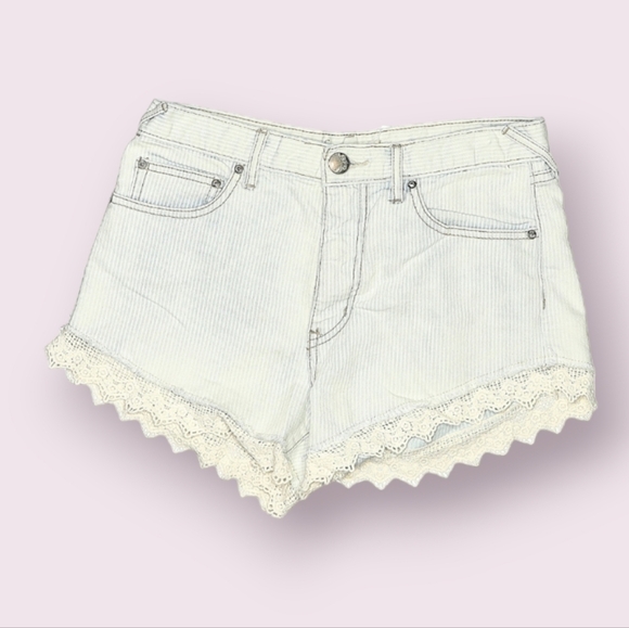 Free People Denim Cuttoffs Jean Shorts Size 27 Waist - Picture 1 of 2
